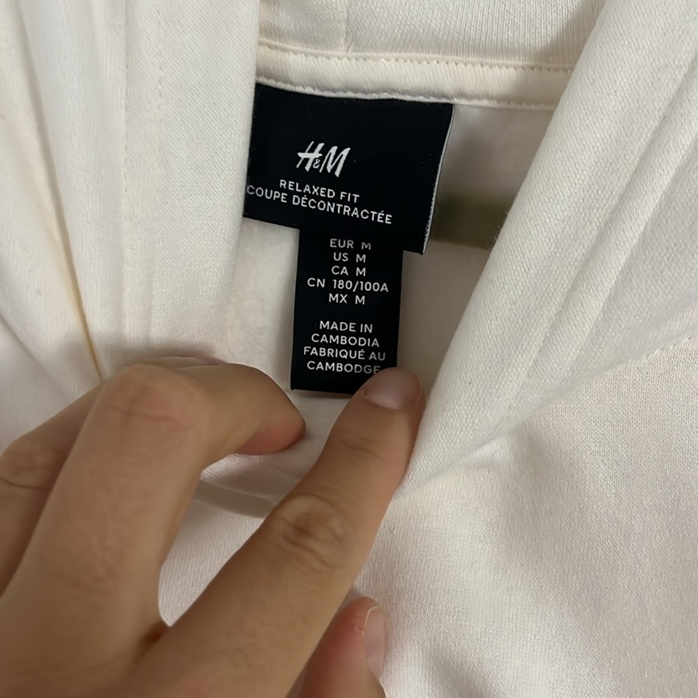 H&M sweatshirt - Picture 3 of 4